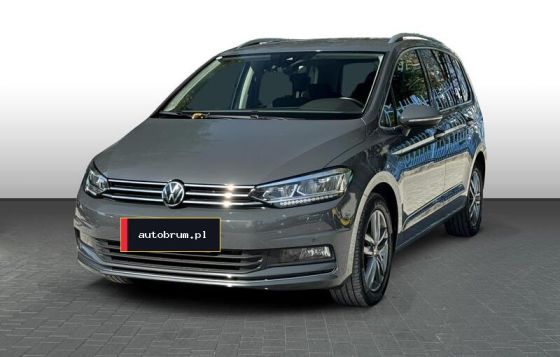 Volkswagen Touran 2022 – auto używane w najmie