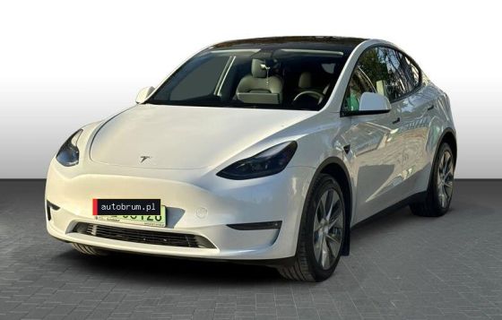 Tesla Model Y 2022 – auto używane w najmie