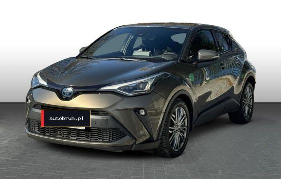 Toyota C-HR 2022 – auto używane w najmie